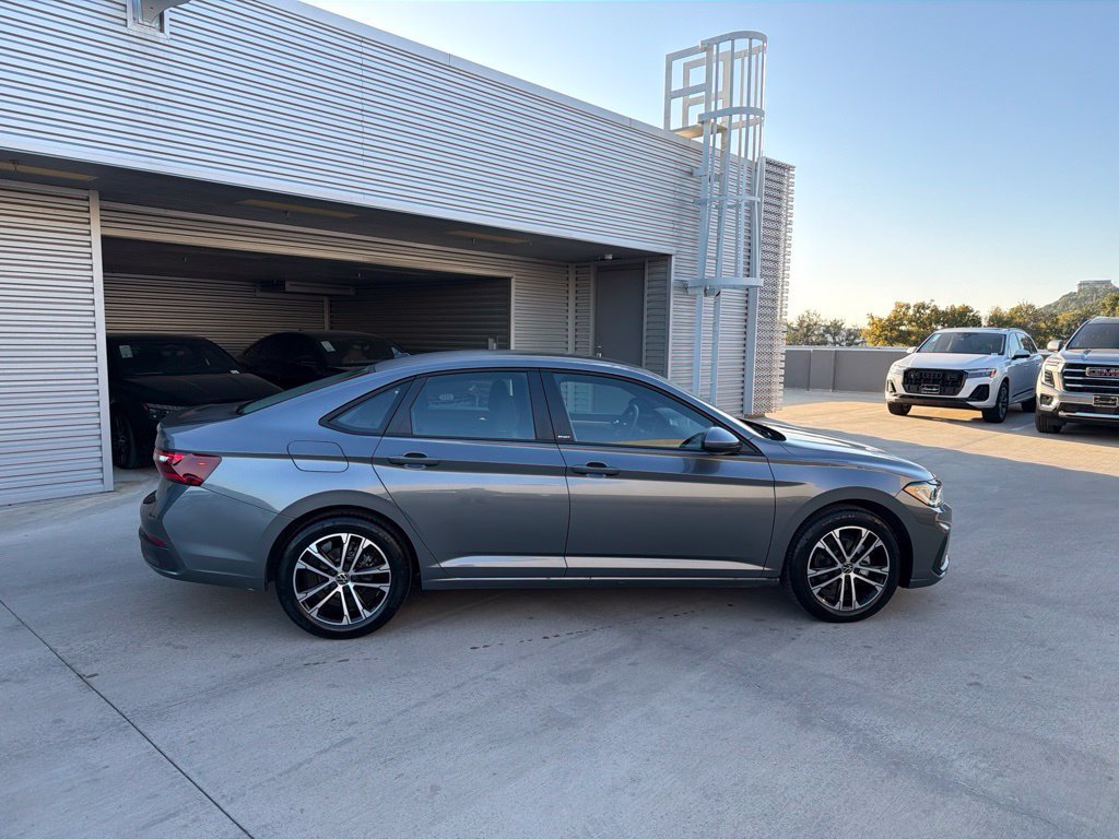 Used 2026 Volkswagen Jetta Sport FWD image 7