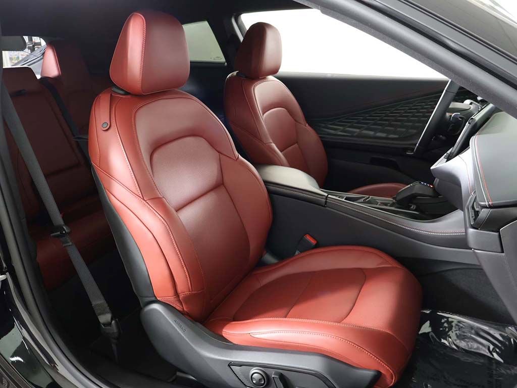 Used 2024 Dodge Charger R/T w/ Plus Group image 29