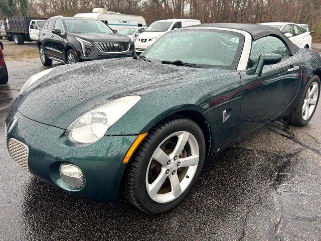 Used 2008 Pontiac Solstice Convertible w/ Premium Package image 3