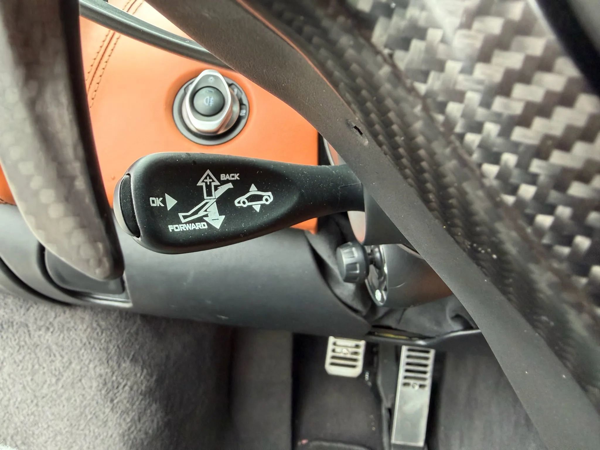 Used 2017 McLaren 570S image 37