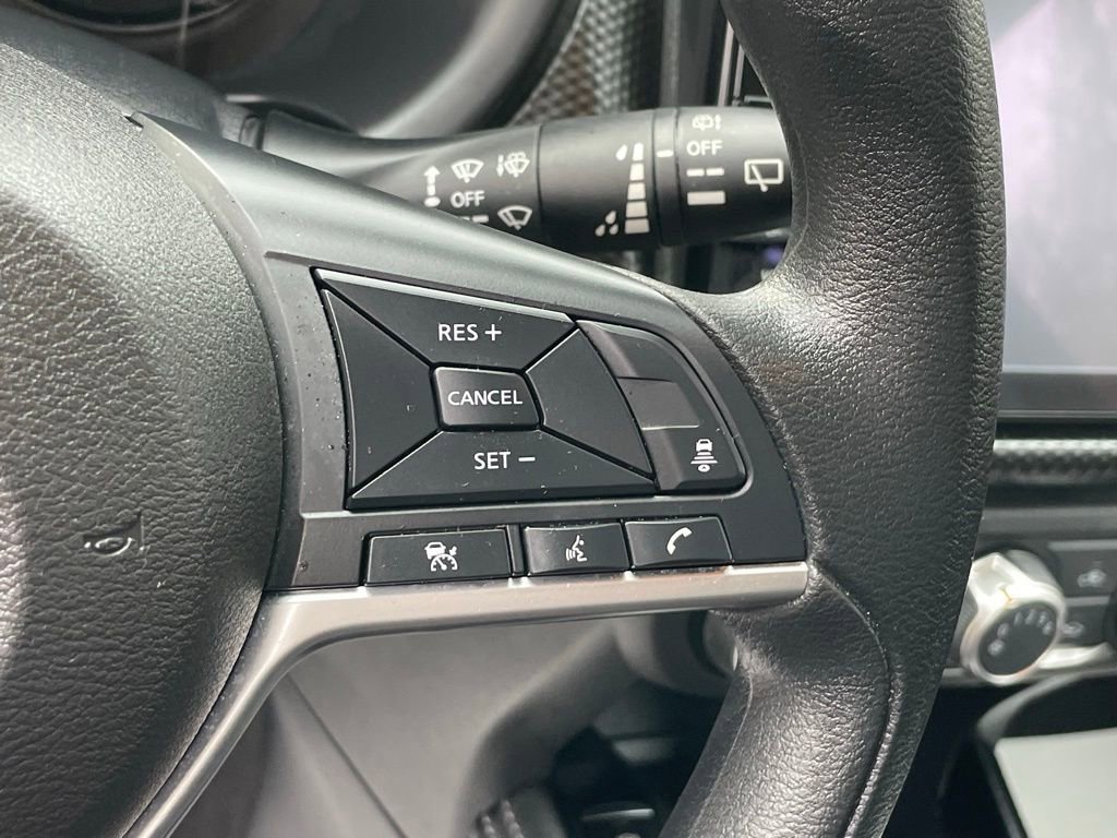 Used 2024 Nissan Kicks SV image 27