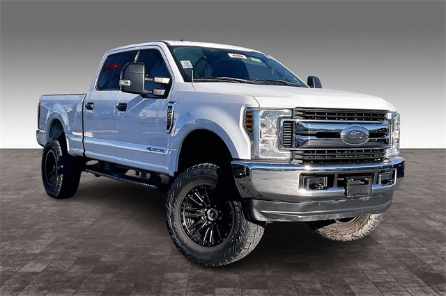 Used 2019 Ford F250 XLT image 2