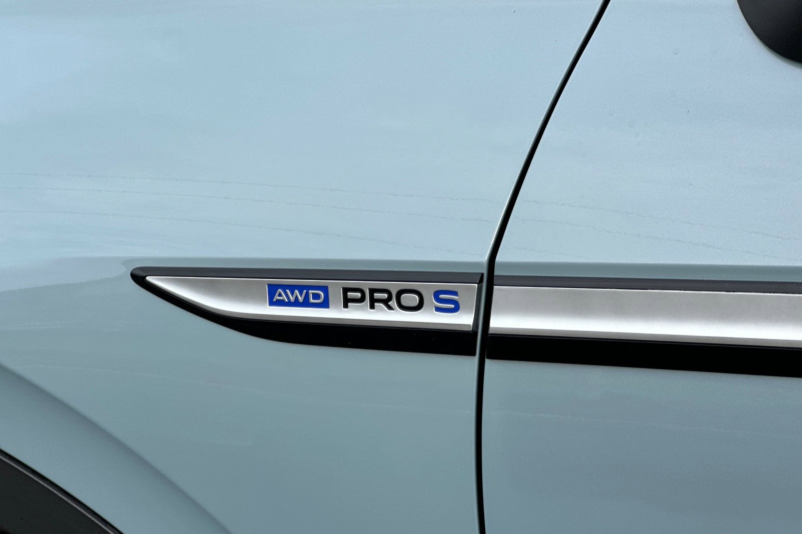 Used 2023 Volkswagen ID.4 Pro S image 33