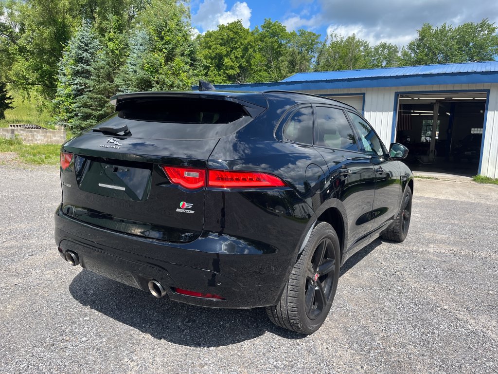 Used 2018 Jaguar F-PACE S AWD/4WD image 9
