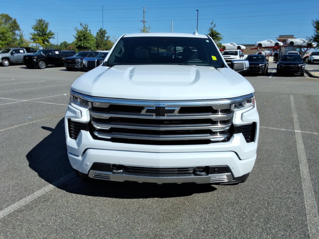 Certified 2026 Chevrolet Silverado 1500 High Country AWD/4WD image 2