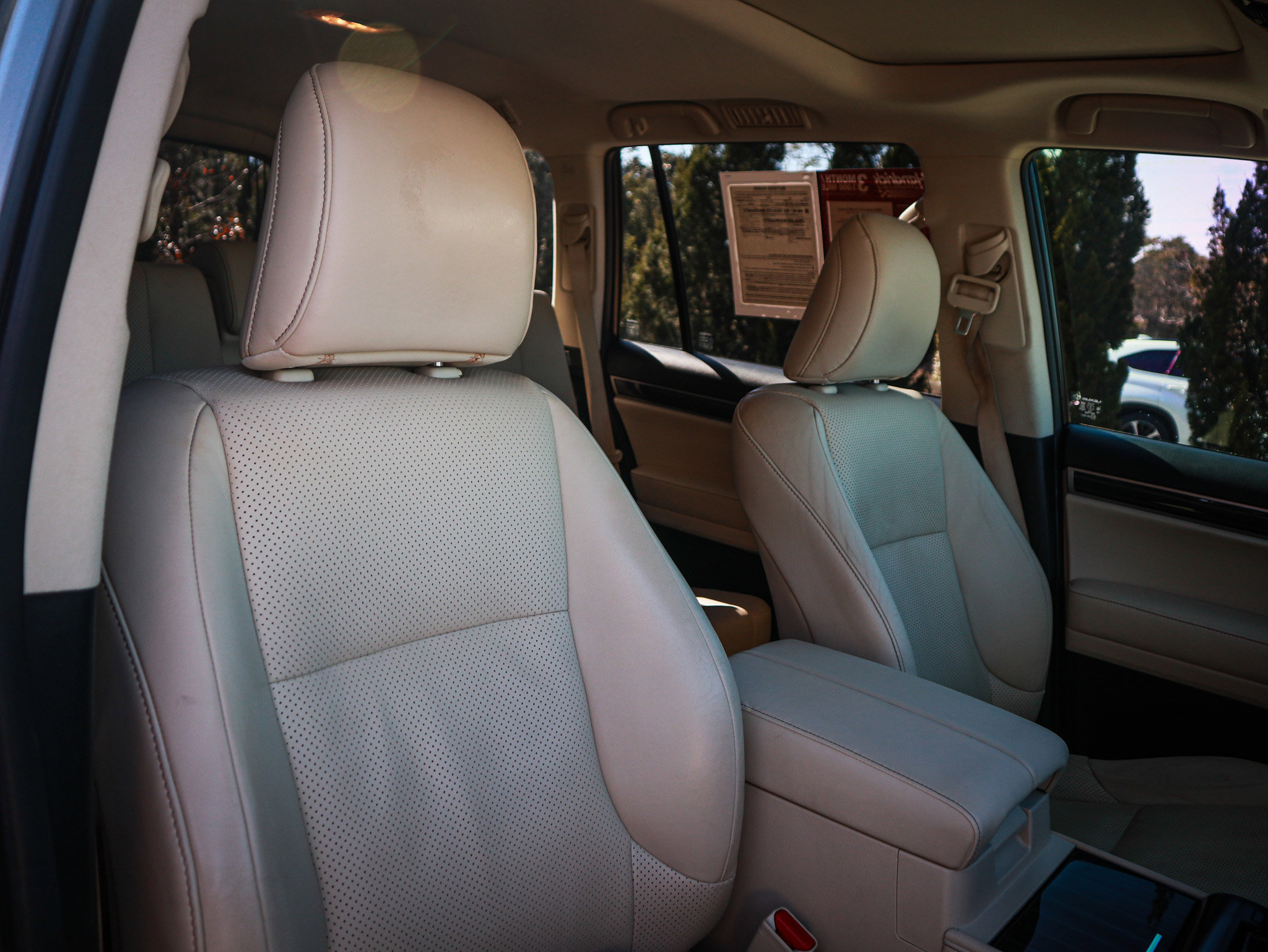 Used 2020 Lexus GX 460 Luxury w/ Accessory Package AWD/4WD image 34