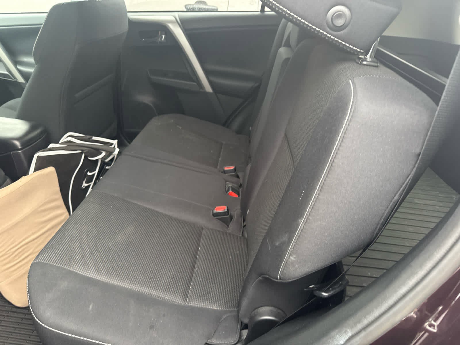 Used 2017 Toyota RAV4 XLE image 7