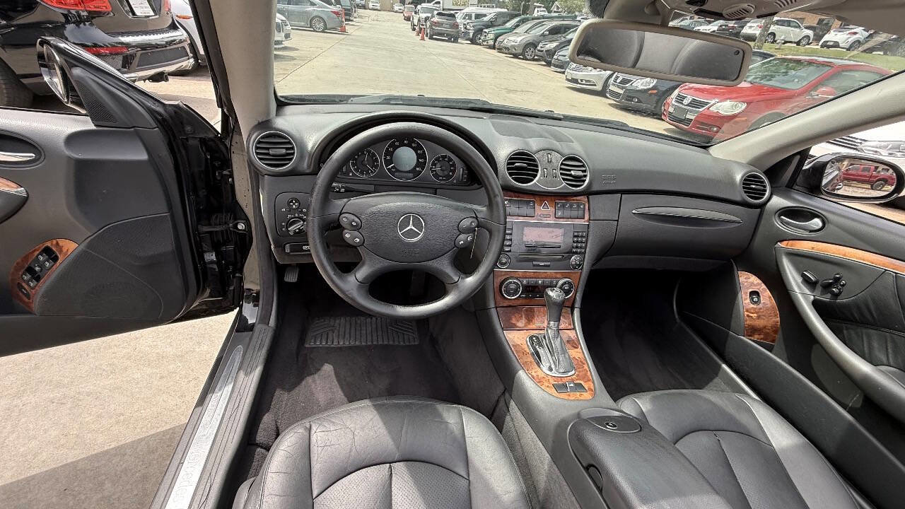 Used 2005 Mercedes-Benz CLK 500 Cabriolet image 39