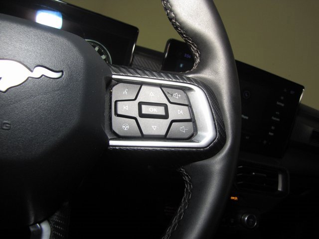 Used 2024 Ford Mustang Coupe image 6