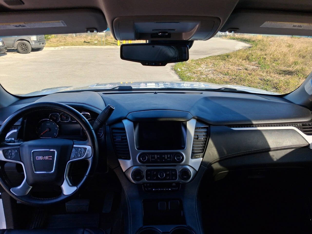 Used 2017 GMC Yukon SLE w/ Convenience Package RWD image 11