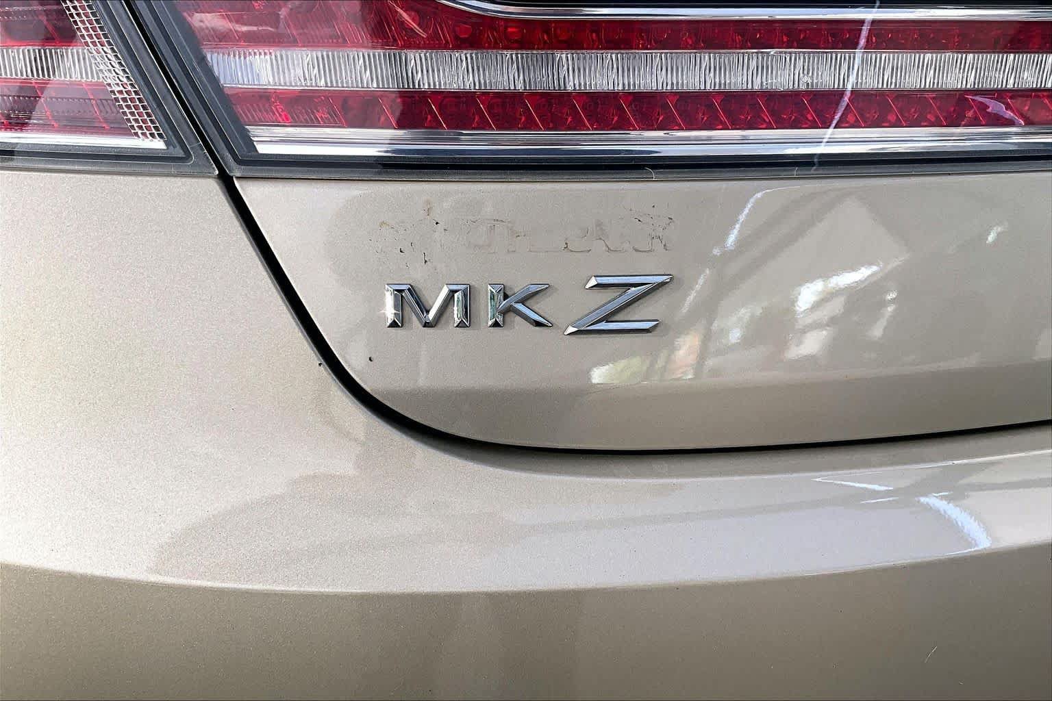 Used 2017 Lincoln MKZ Reserve w/ Technology Package FWD image 10