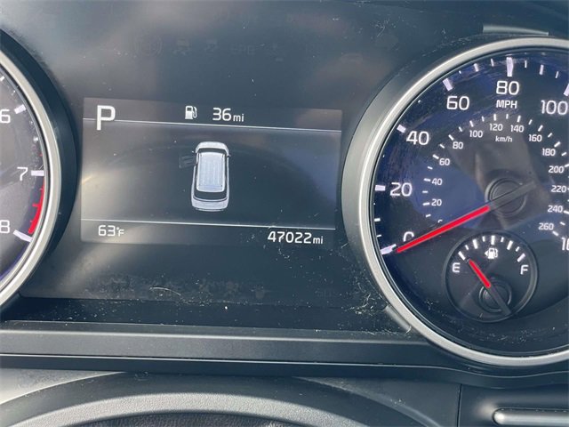 Used 2023 Kia Carnival LX image 22