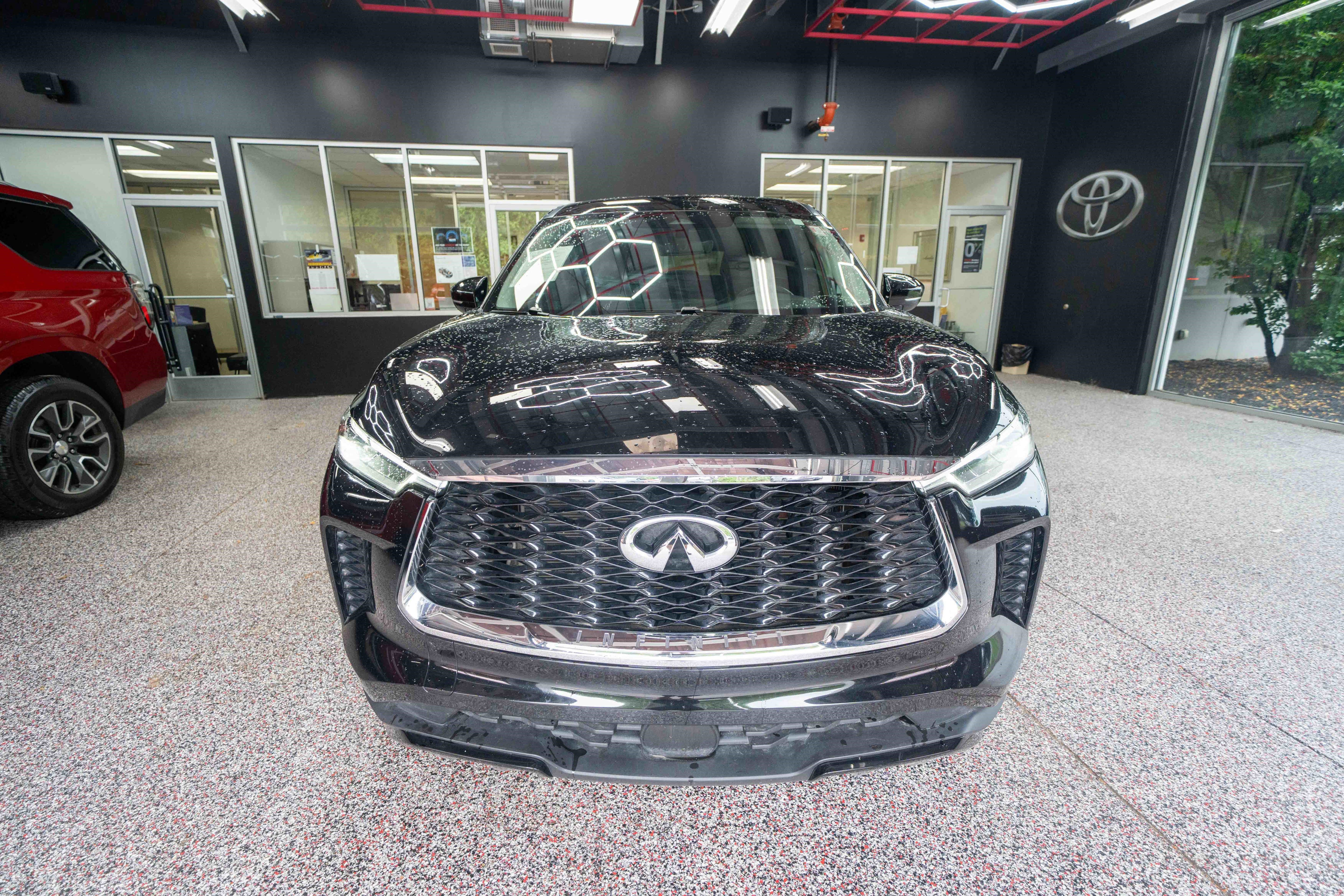 Used 2023 INFINITI QX60 Pure AWD/4WD image 6