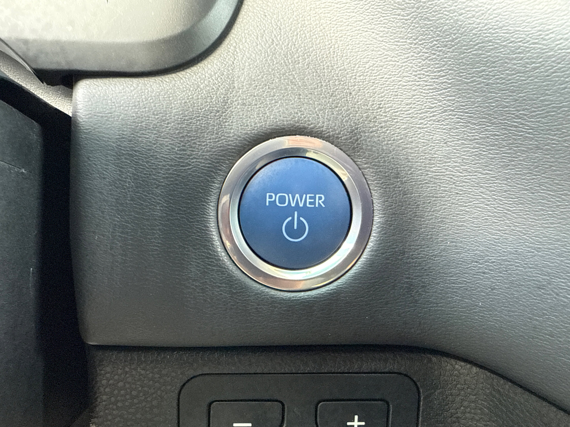 Certified 2024 Toyota Sequoia Platinum AWD/4WD image 30