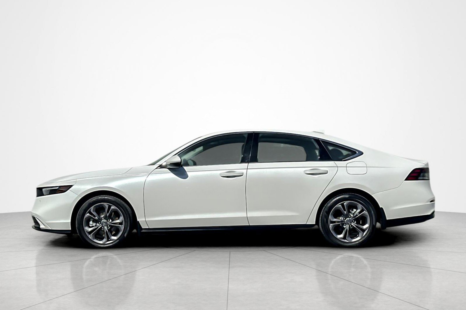 Used 2025 Honda Accord EX-L video 2