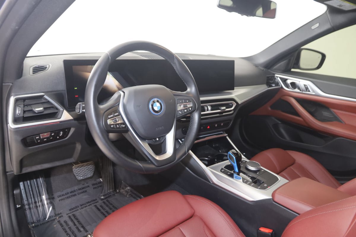 Used 2023 BMW i4 eDrive40 w/ Premium Package RWD image 26