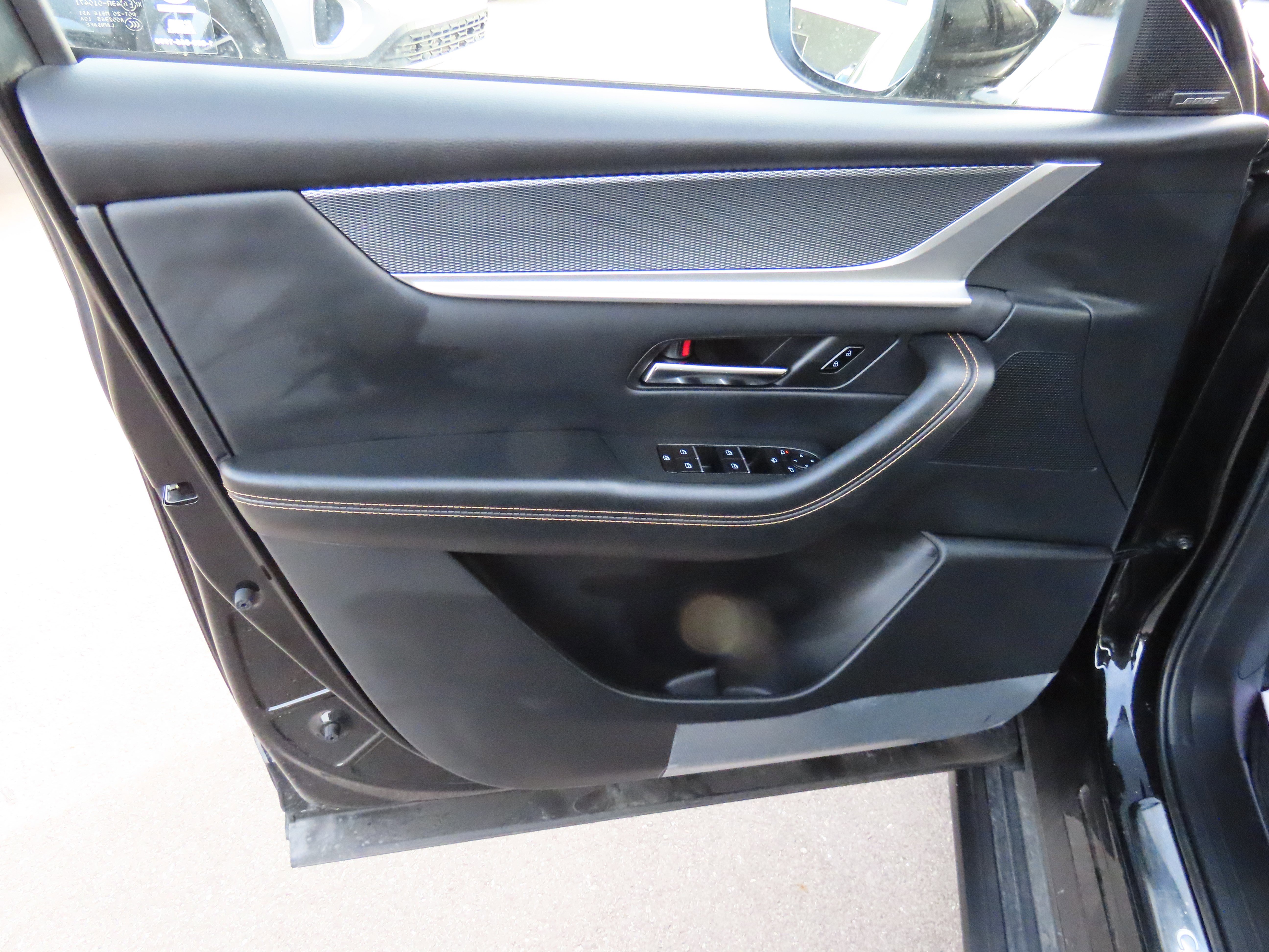 Certified 2025 MAZDA CX-90 Plug-In Hybrid w/ Premium Plus image 23