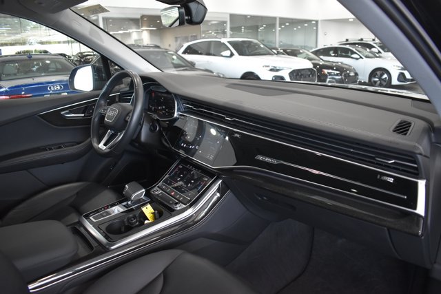 Used 2023 Audi Q7 3.0T Premium Plus AWD/4WD image 28