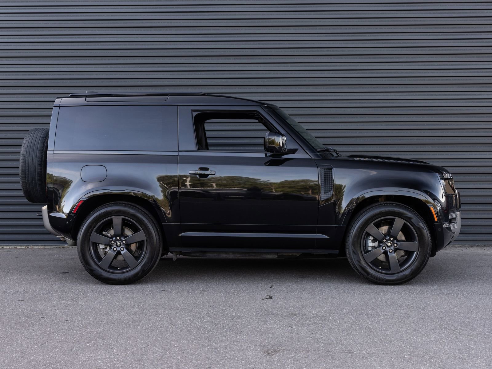 Used 2022 Land Rover Defender 90 S image 6