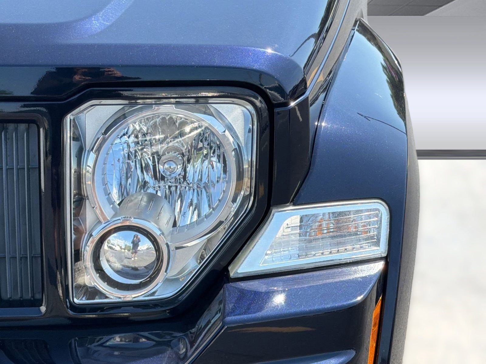 Used 2011 Jeep Liberty Sport image 10