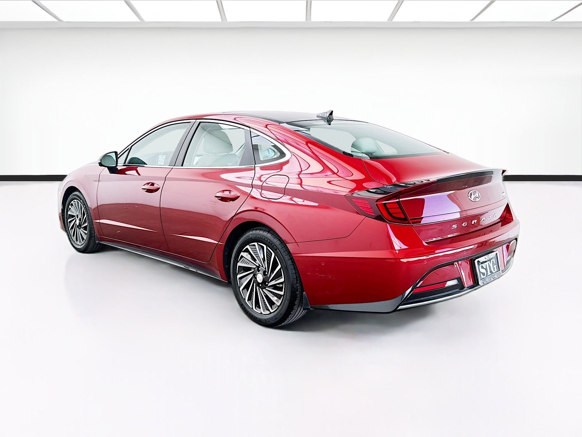 Used 2023 Hyundai Sonata Limited FWD image 6