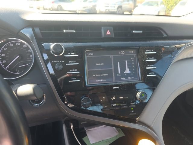 Used 2020 Toyota Camry SE w/ Convenience Package image 10