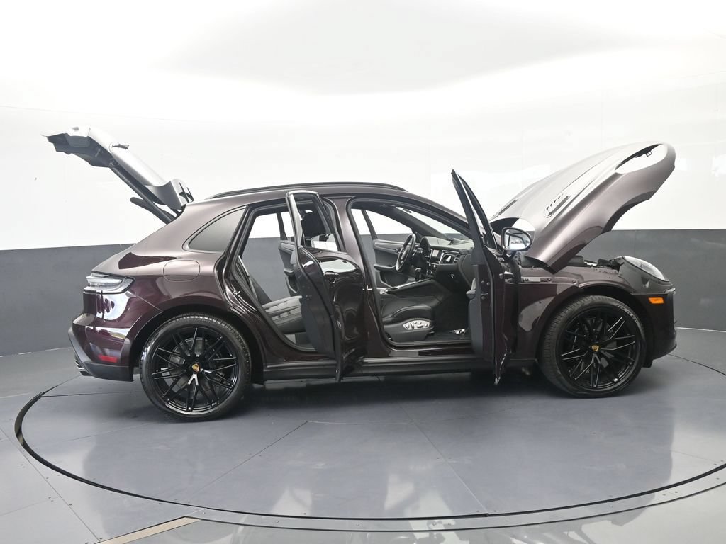 Used 2025 Porsche Macan GTS AWD/4WD image 77