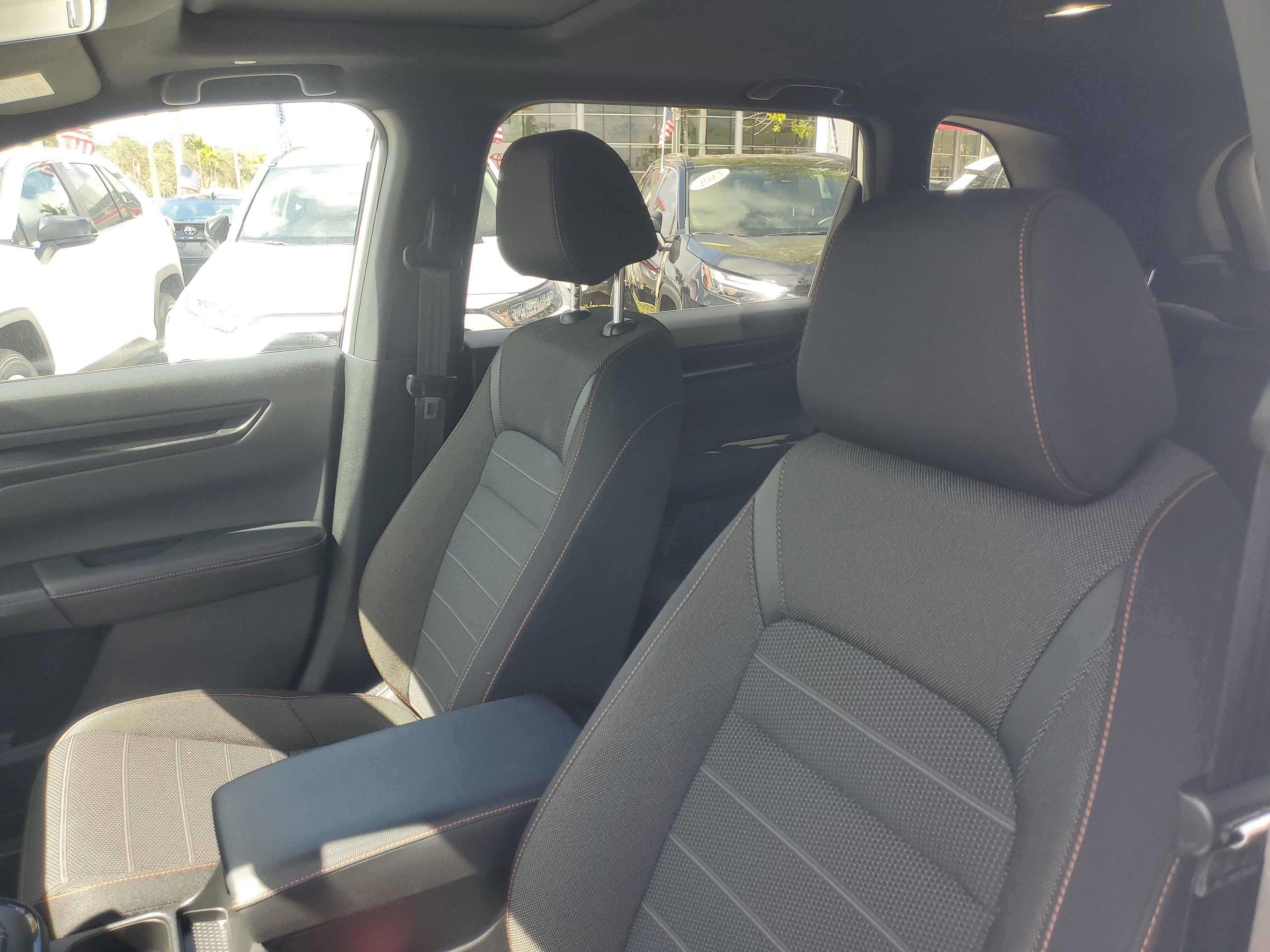 Used 2025 Honda CR-V Sport image 17