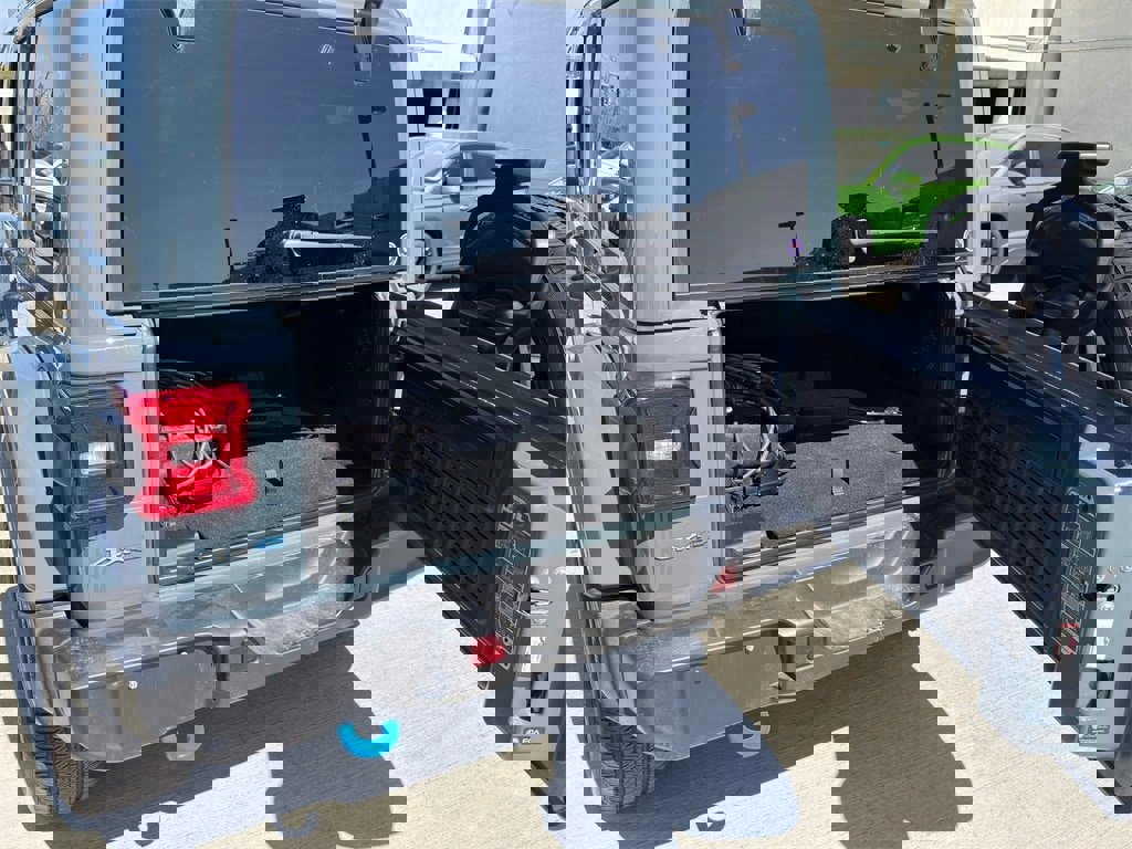 Used 2024 Jeep Wrangler Unlimited Sahara image 13