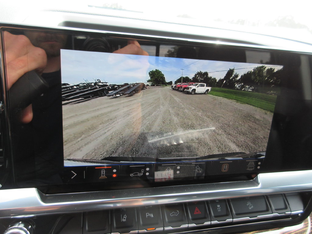 New 2026 GMC Sierra 2500 SLE w/ SLE Value Package; AWD/4WD image 18