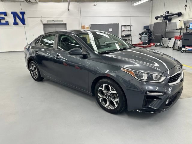 Used 2019 Kia Forte LXS FWD image 2