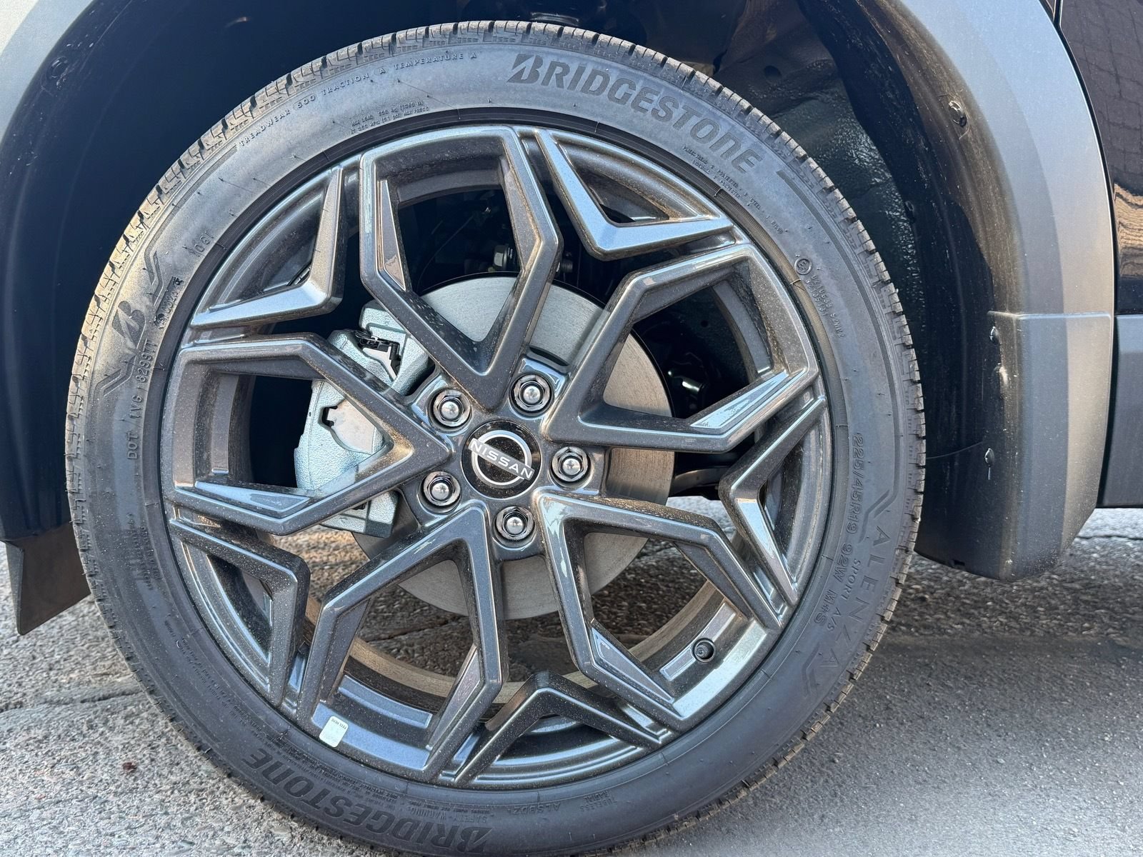 New 2026 Nissan Kicks SR FWD image 9