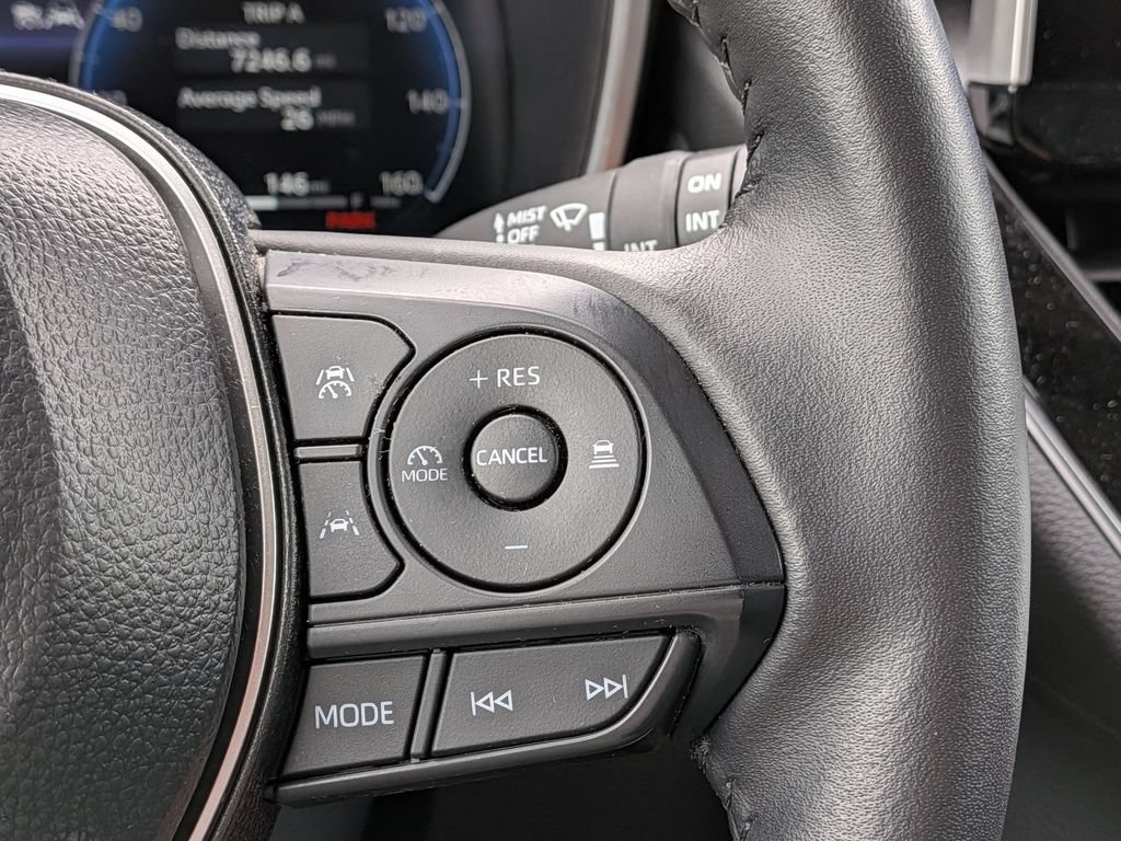 Used 2026 Toyota Corolla Cross XLE FWD image 28