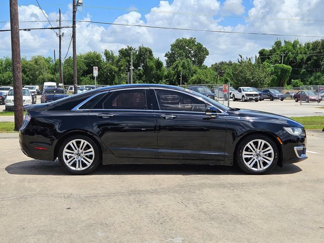 Used 2017 Lincoln MKZ Reserve w/ Climate Package FWD image 4