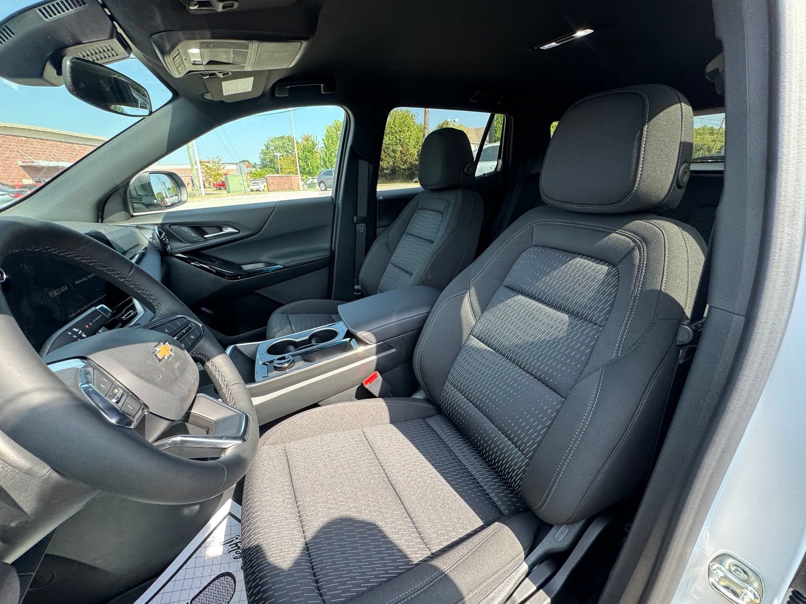 New 2027 Chevrolet Equinox LT FWD image 13