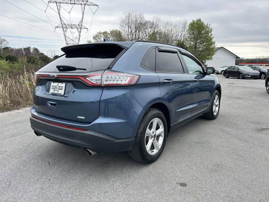 Used 2018 Ford Edge SE image 3