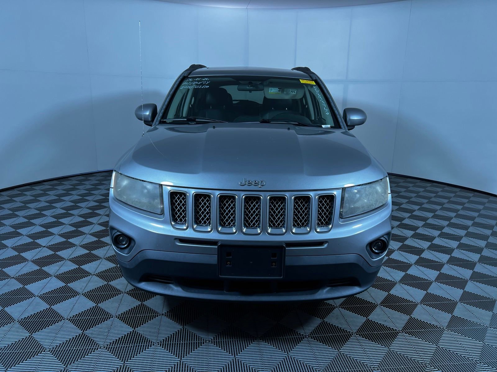 Used 2014 Jeep Compass Latitude w/ Sun/Sound Group AWD/4WD image 2