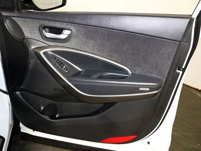 Used 2018 Hyundai Santa Fe Limited AWD/4WD image 34
