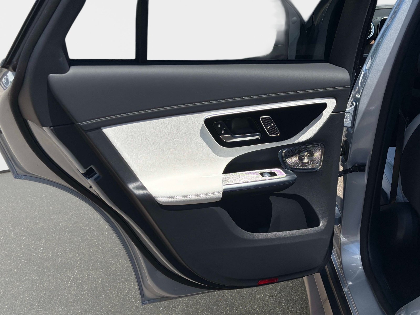 New 2026 Mercedes-Benz GLC 300 4MATIC image 12