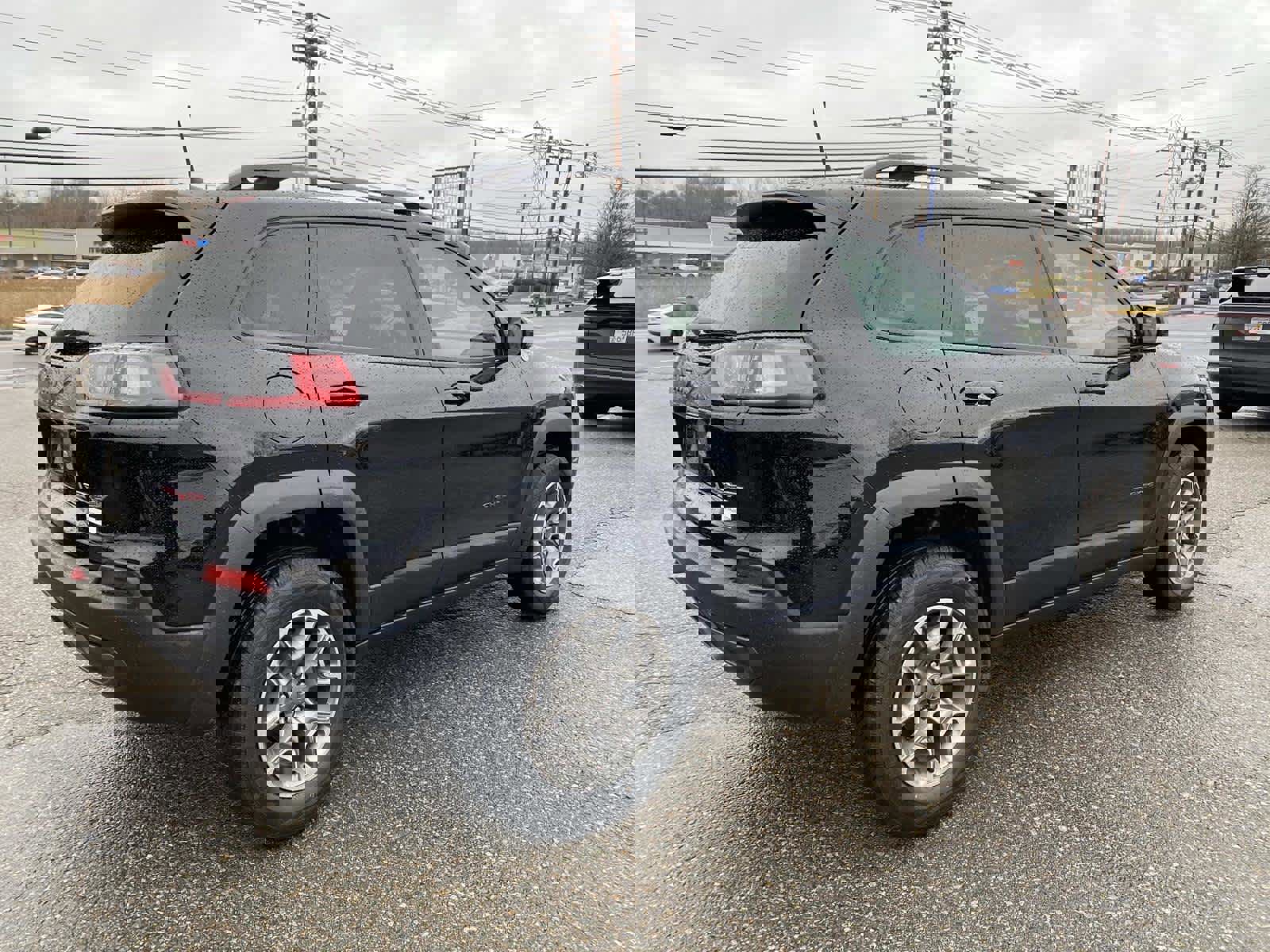 Certified 2022 Jeep Cherokee Trailhawk image 3