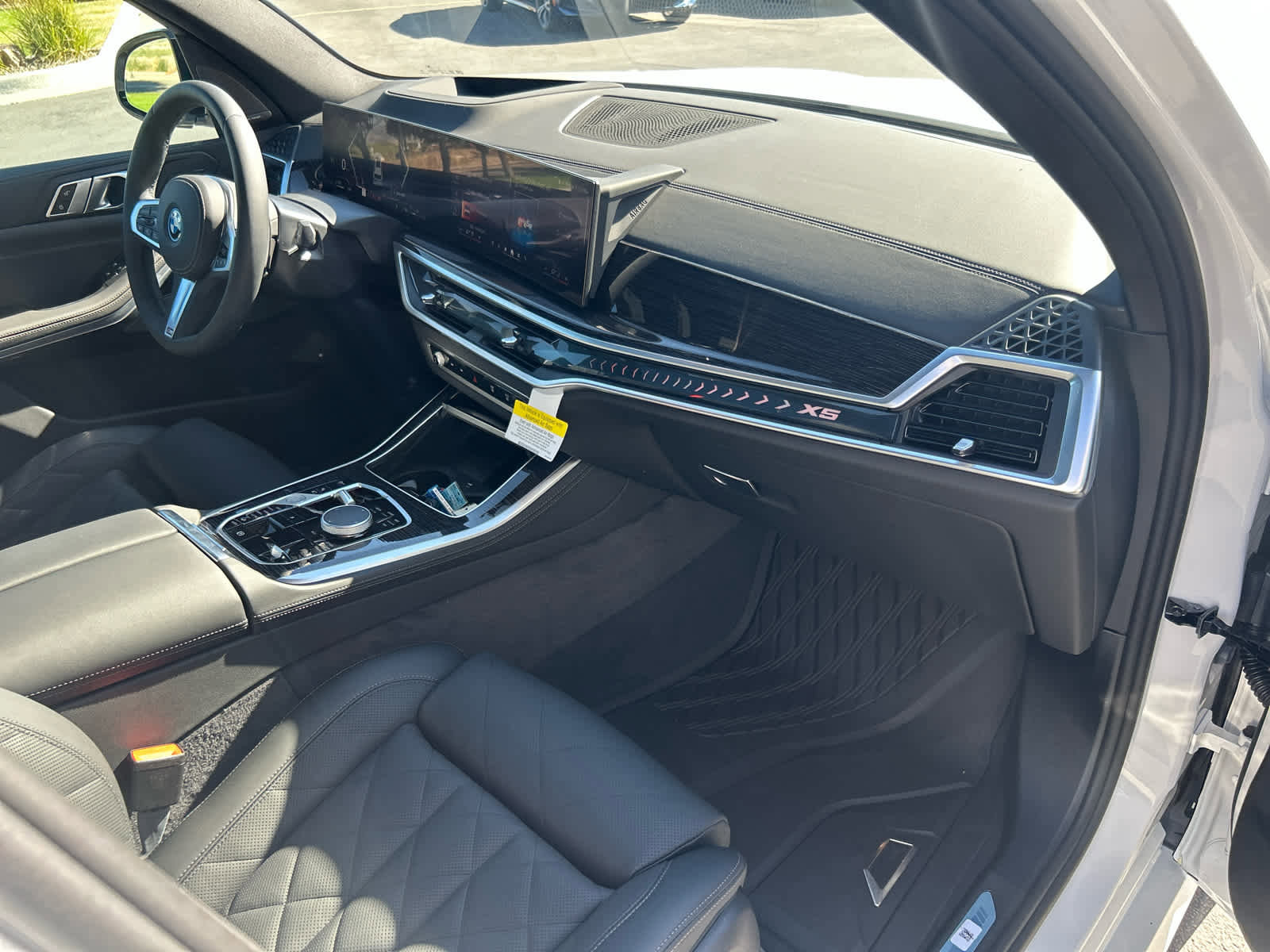 Used 2026 BMW X5 xDrive50e w/ M Sport Package image 18