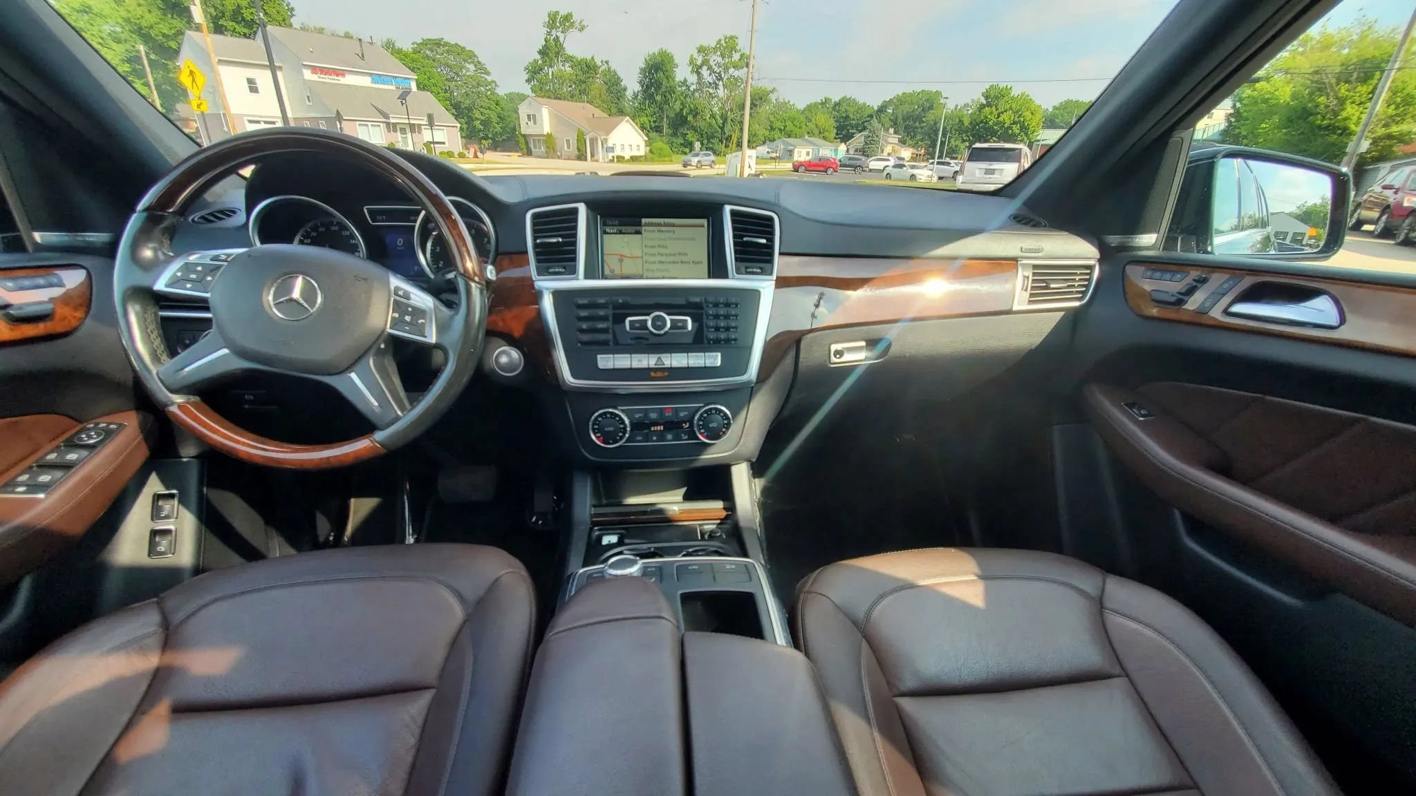 Used 2015 Mercedes-Benz GL 450 4MATIC image 40