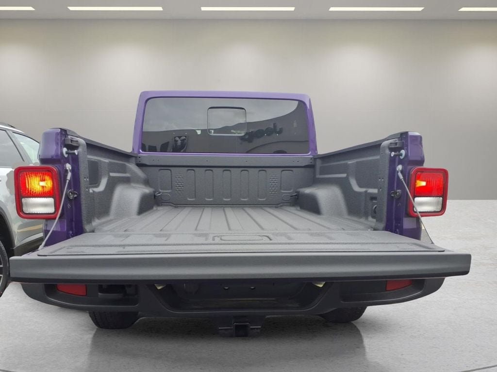 New 2026 Jeep Gladiator Sport AWD/4WD image 4