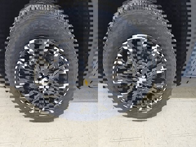 New 2026 Chevrolet Traverse LT w/ Sun and Wheel Package image 19