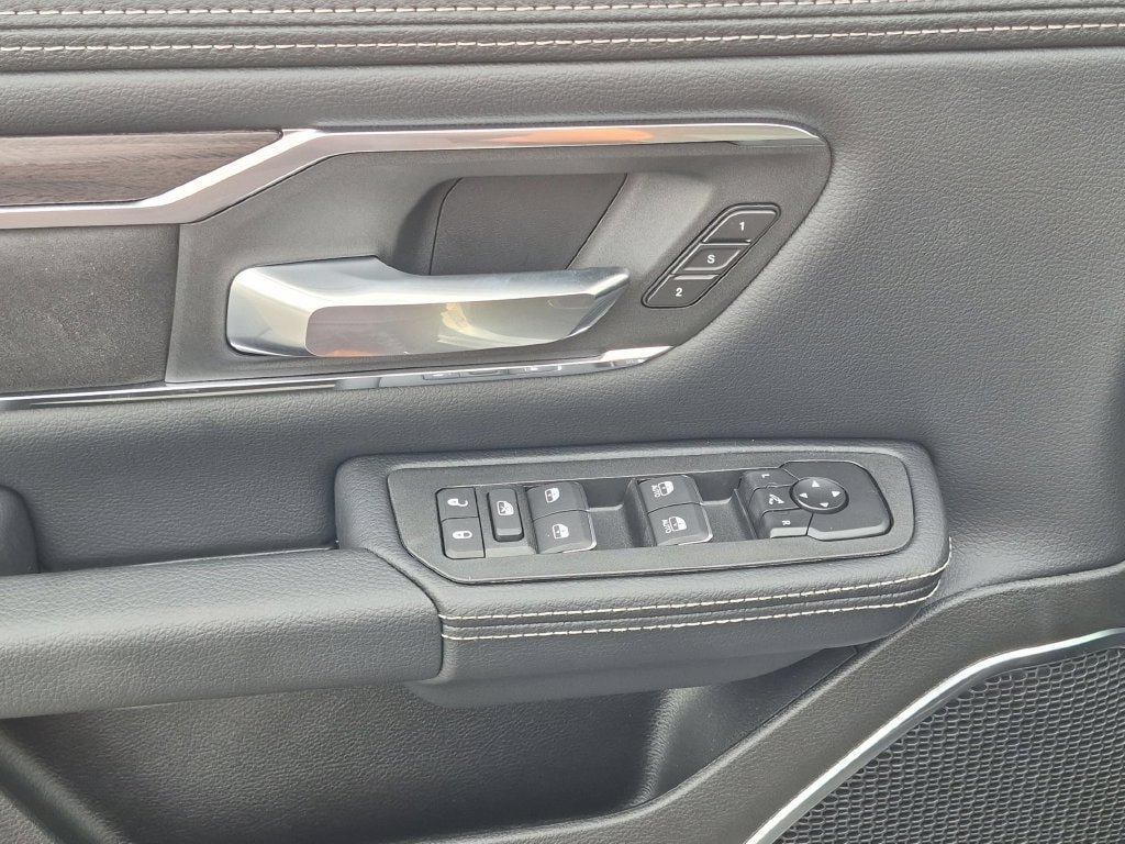 New 2027 RAM 1500 Laramie AWD/4WD image 10