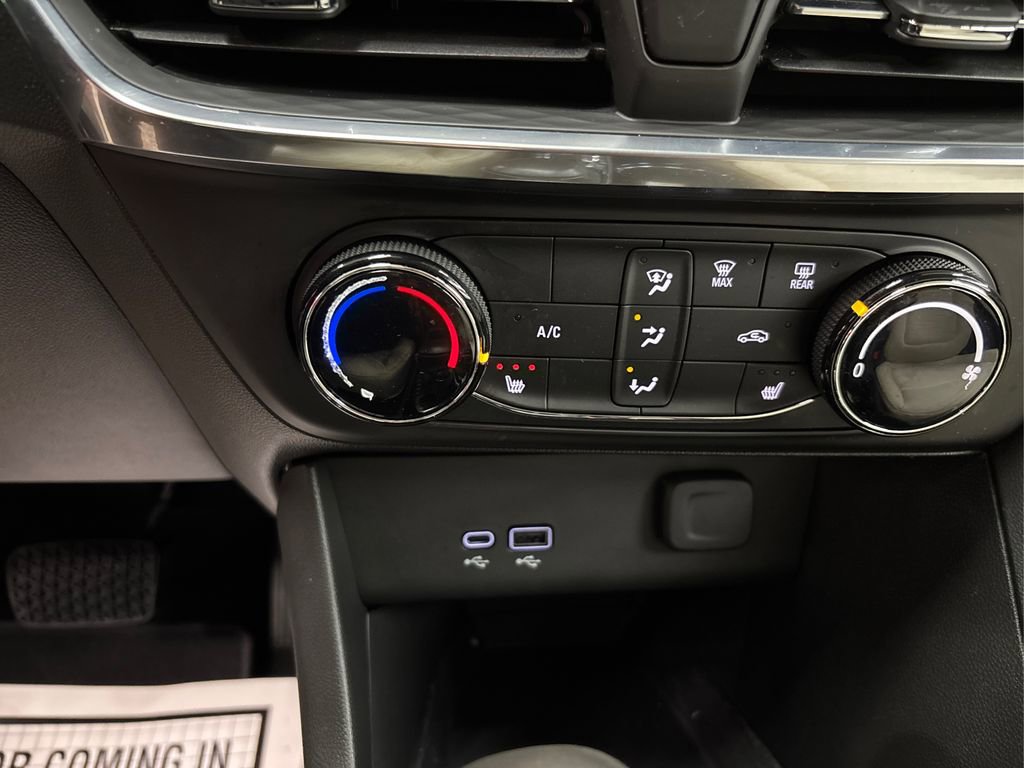 Used 2024 Buick Encore GX Preferred w/ Comfort Package image 33