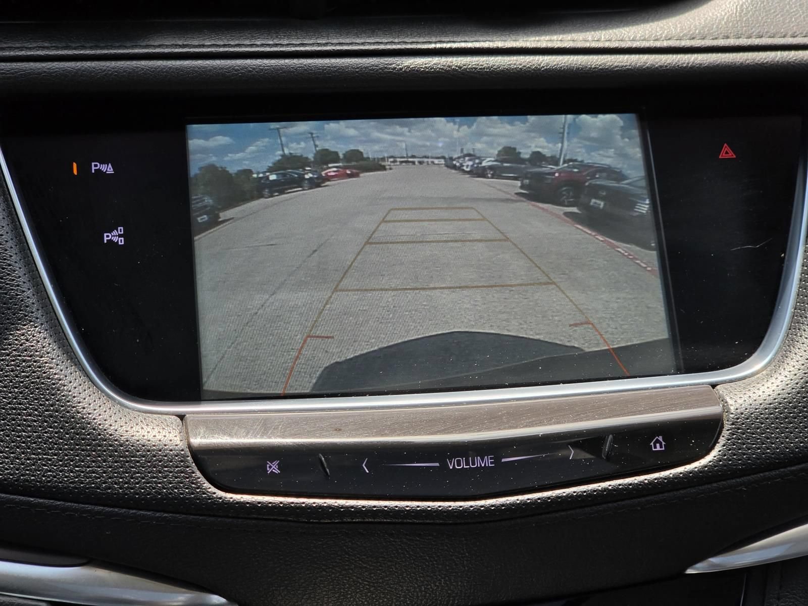 Used 2018 Cadillac XT5 Premium Luxury w/ Driver Assist Package FWD image 30