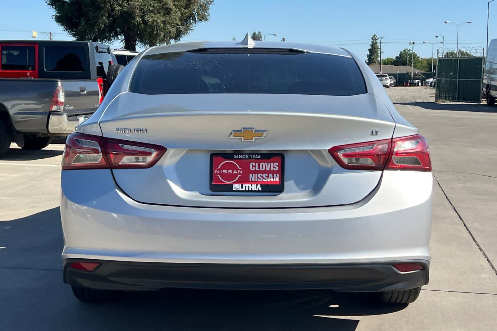 Used 2021 Chevrolet Malibu LT FWD image 8