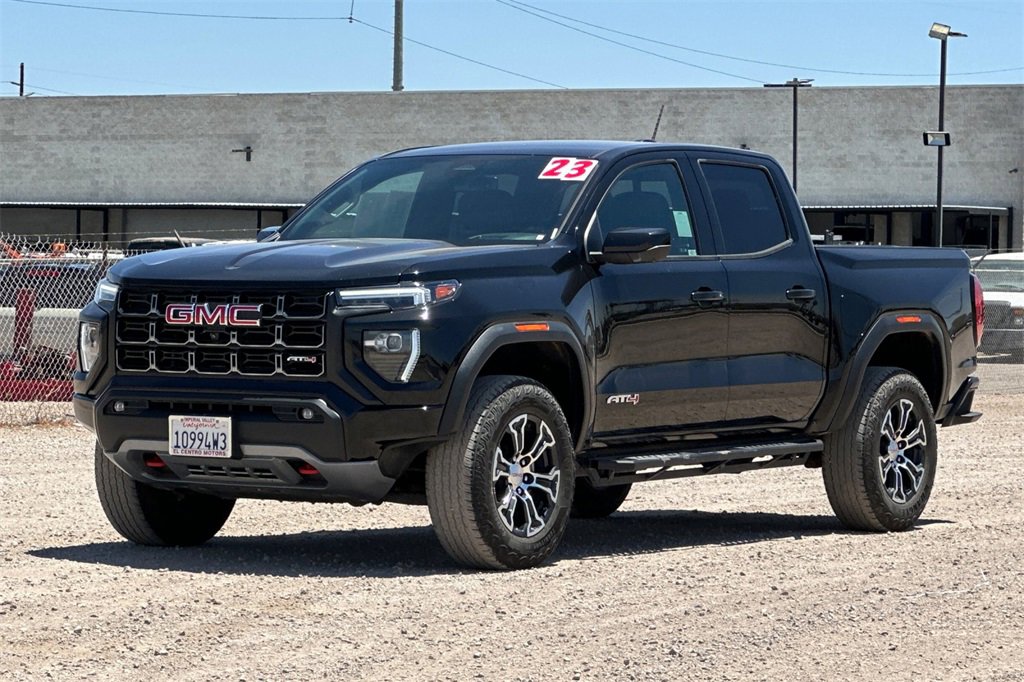 Used 2023 GMC Canyon AT4 w/ AT4 Premium Package image 9