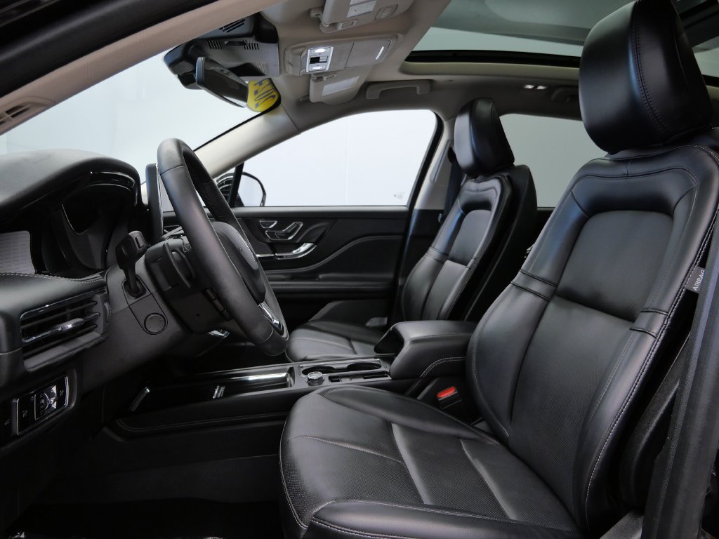 Used 2024 Lincoln Corsair AWD w/ Equipment Group 101A image 13